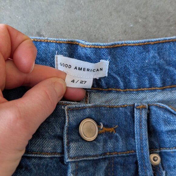 Good American Good '90s Denim Shorts size 4/27 - Picture 5 of 7